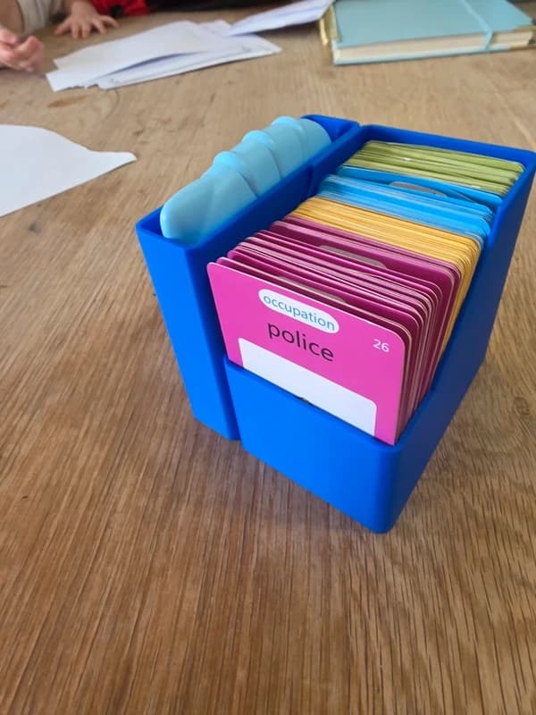 Keep your child’s learning card 3D printed card organiser.